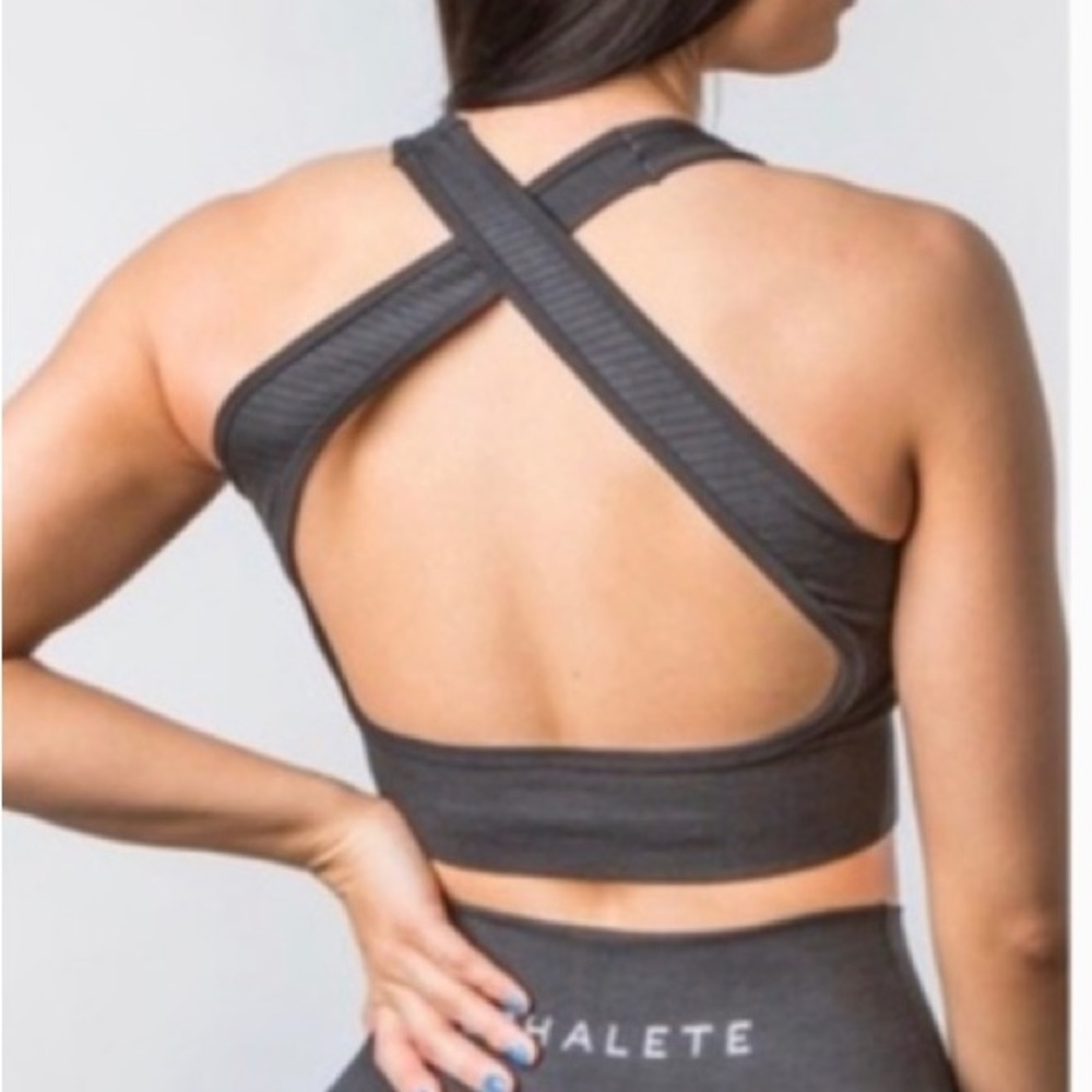 Alphalete Vault Revival Gray Cross-Back Sports Bra